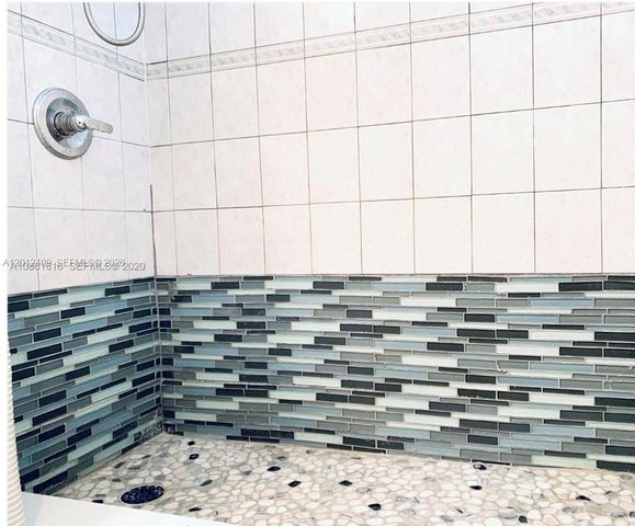 3020 Marcos Dr S103, Aventura, FL 33160