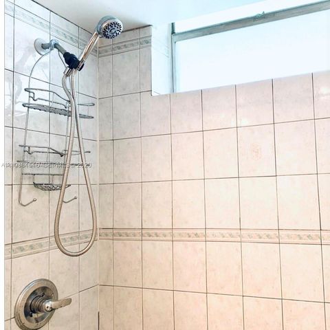 3020 Marcos Dr S103, Aventura, FL 33160