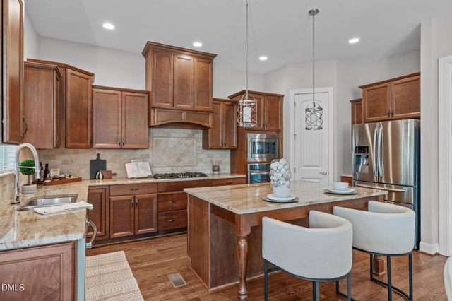 2005 Burrus Hall Circle, Cary, NC 27519