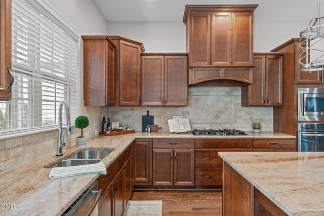 2005 Burrus Hall Circle, Cary, NC 27519