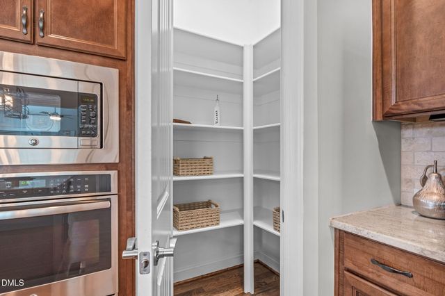 2005 Burrus Hall Circle, Cary, NC 27519