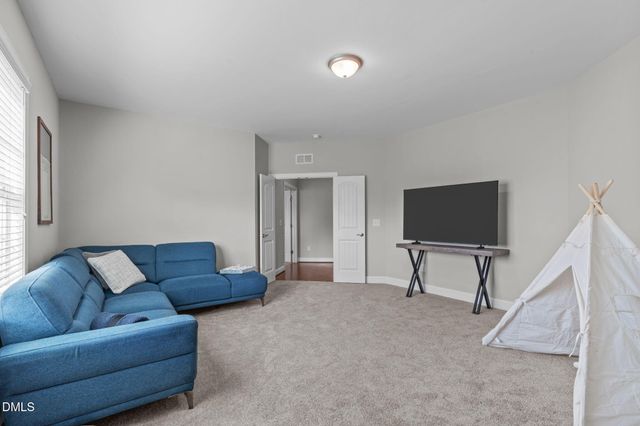 2005 Burrus Hall Circle, Cary, NC 27519