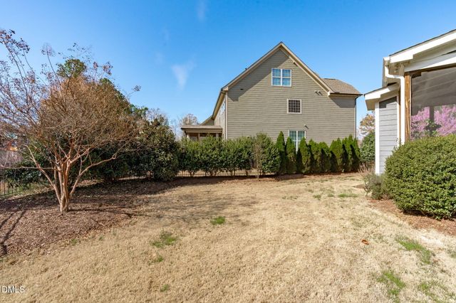 2005 Burrus Hall Circle, Cary, NC 27519