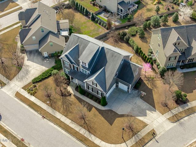 2005 Burrus Hall Circle, Cary, NC 27519