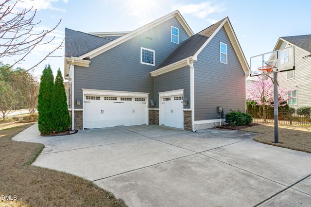 2005 Burrus Hall Circle, Cary, NC 27519