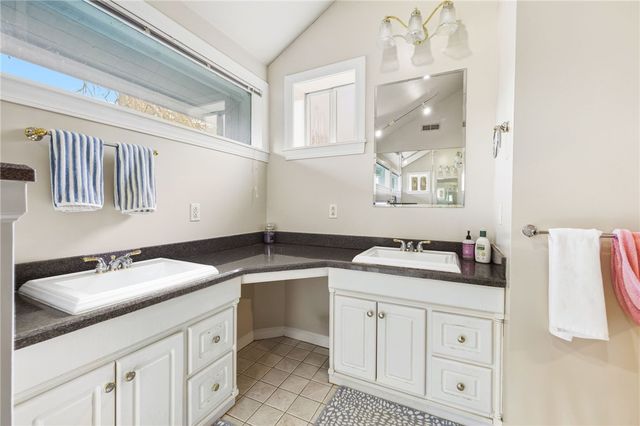 649 Wilson Avenue, Fayetteville, AR 72701