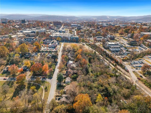 649 Wilson Avenue, Fayetteville, AR 72701