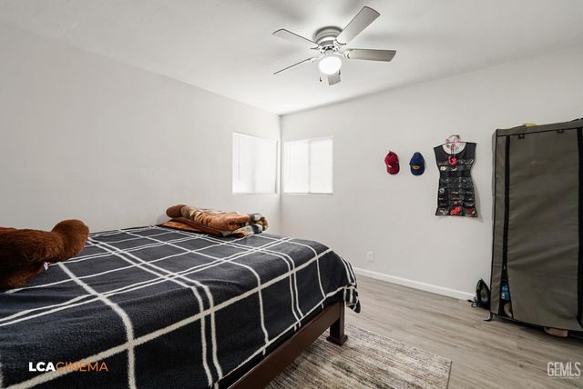 1916 Wilson Road, Bakersfield, CA 93304