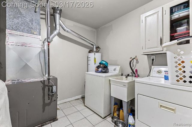 825 Robinwood Street, Pontiac, MI 48340