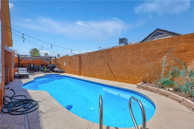 530 Rancho Del Mar Way, North Las Vegas, NV 89031