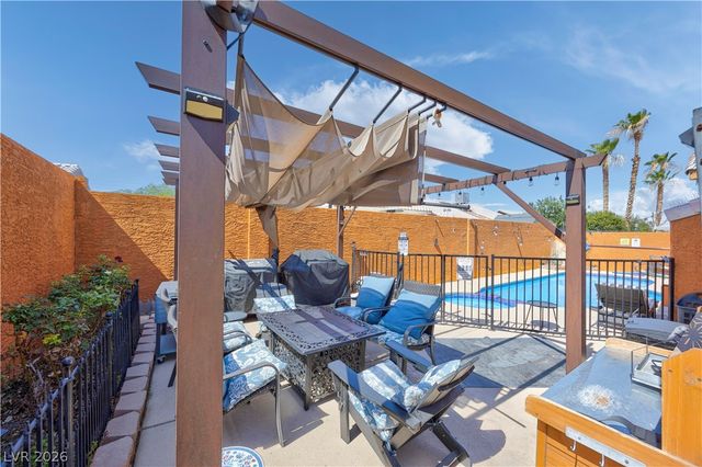 530 Rancho Del Mar Way, North Las Vegas, NV 89031