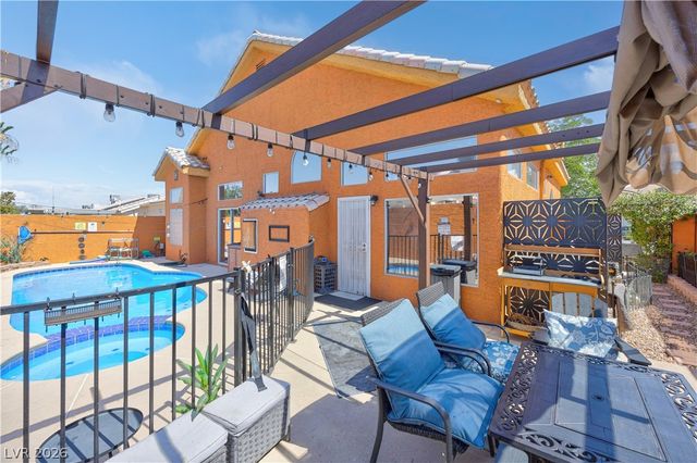 530 Rancho Del Mar Way, North Las Vegas, NV 89031