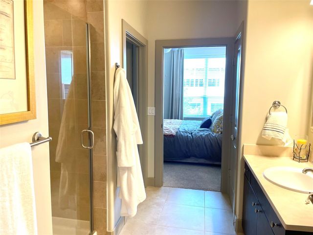 1340 W Gray Street 448, Houston, TX 77019