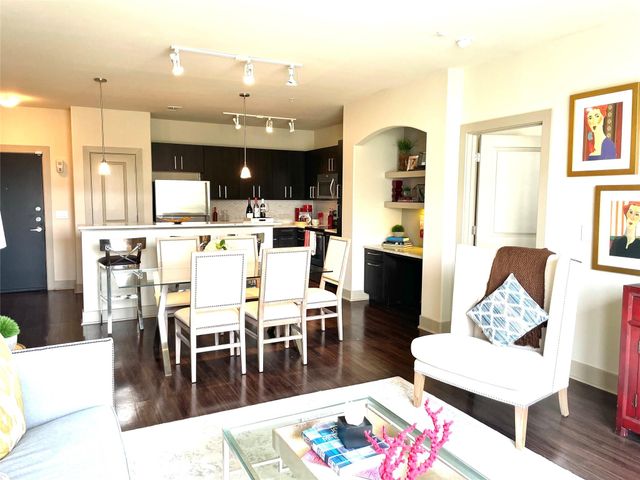 1340 W Gray Street 448, Houston, TX 77019
