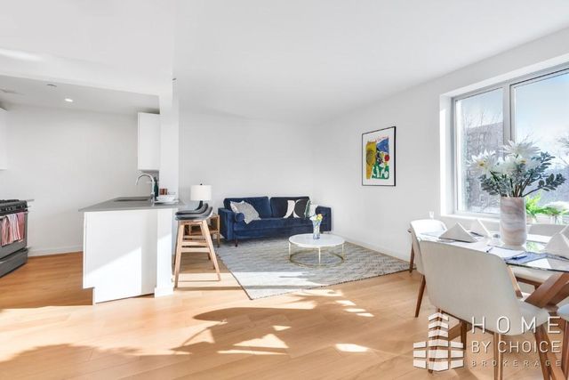 6570 Austin St Apt 605, New York City, NY 11374