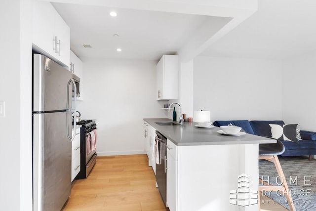 6570 Austin St Apt 605, New York City, NY 11374