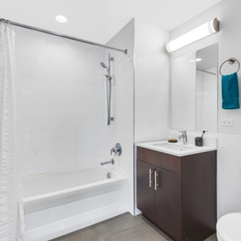 6570 Austin St Apt 605, New York City, NY 11374