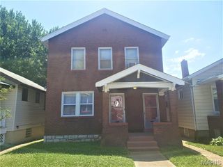 4634 Ray Avenue, St Louis, MO 63116