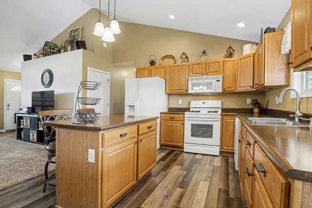 18106 Montgomry Lane, Goshen, IN 46528