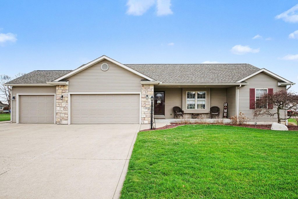 18106 Montgomry Lane, Goshen, IN 46528