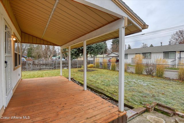 706 W Davidson Ave, Coeur D'alene, ID 83814