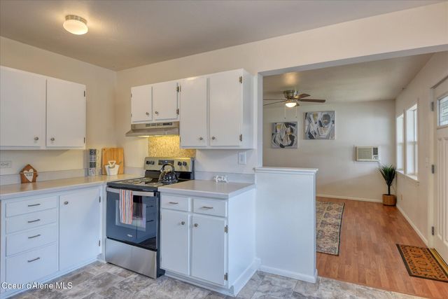 706 W Davidson Ave, Coeur D'alene, ID 83814