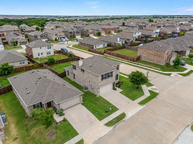 1145 Vernon Drive, Aubrey, TX 76227