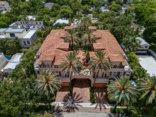 31 SE 10th Avenue, Fort Lauderdale, FL 33301