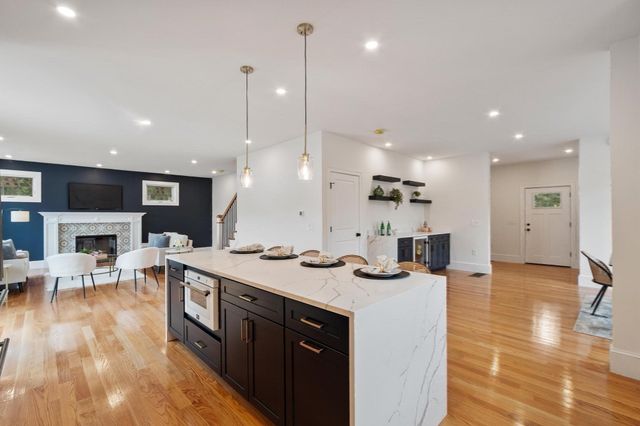 5 Manson Rd, Swampscott, MA 01907
