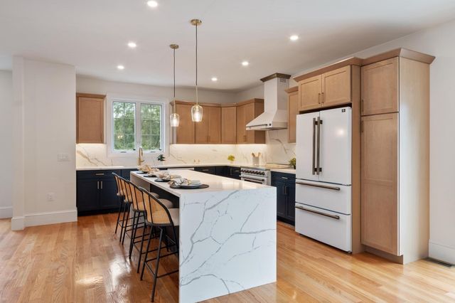 5 Manson Rd, Swampscott, MA 01907