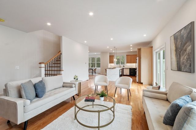 5 Manson Rd, Swampscott, MA 01907