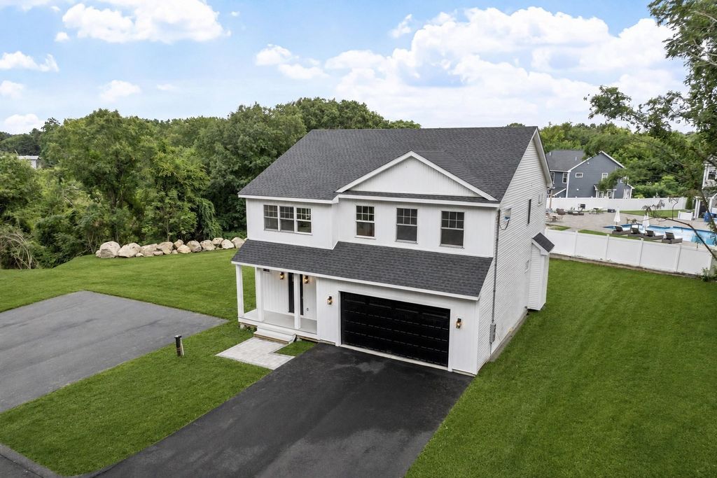 5 Manson Rd, Swampscott, MA 01907