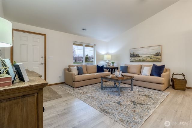 64 Talon Loop, Walla Walla, WA 99362