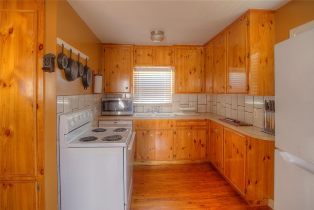 818 Fort Velasco Drive, Surfside Beach, TX 77541