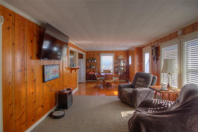 818 Fort Velasco Drive, Surfside Beach, TX 77541