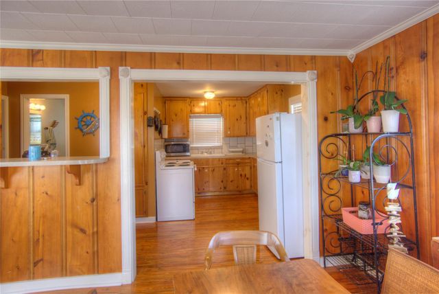 818 Fort Velasco Drive, Surfside Beach, TX 77541