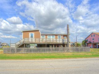 818 Fort Velasco Drive, Surfside Beach, TX 77541