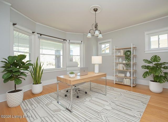 1072 Eastern Pkwy, Louisville, KY 40217