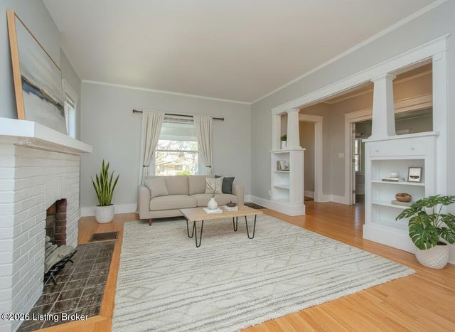 1072 Eastern Pkwy, Louisville, KY 40217