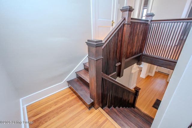 1072 Eastern Pkwy, Louisville, KY 40217