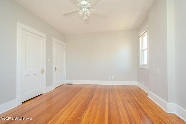 1072 Eastern Pkwy, Louisville, KY 40217