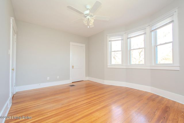 1072 Eastern Pkwy, Louisville, KY 40217