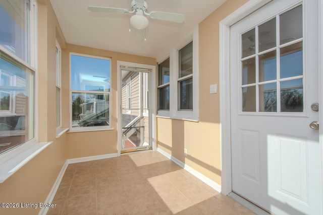 1072 Eastern Pkwy, Louisville, KY 40217