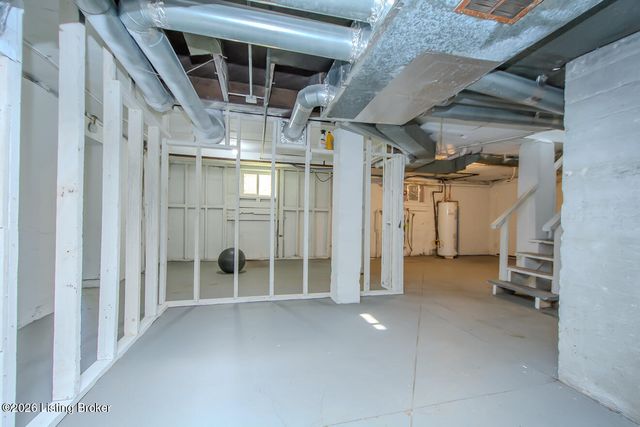 1072 Eastern Pkwy, Louisville, KY 40217