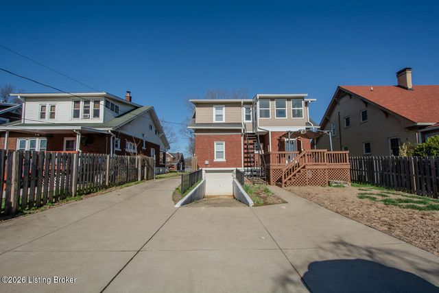 1072 Eastern Pkwy, Louisville, KY 40217