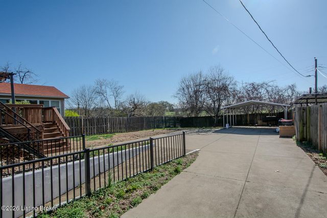 1072 Eastern Pkwy, Louisville, KY 40217