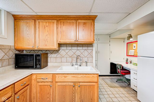 1000 S Jackson Street, Greencastle, IN 46135