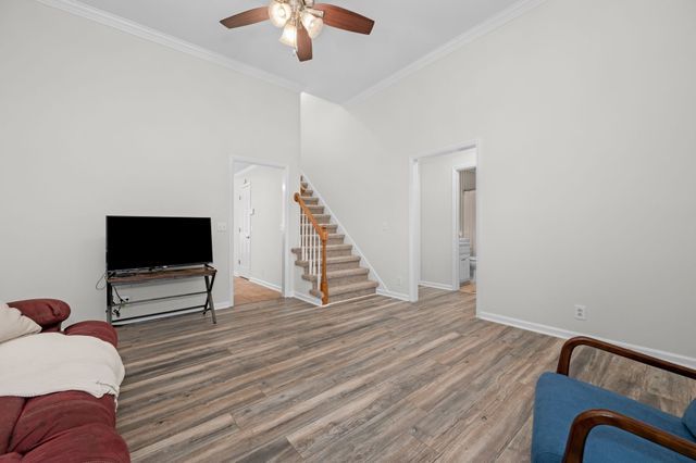 408 Biltmore Cir, Murfreesboro, TN 37128