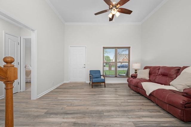 408 Biltmore Cir, Murfreesboro, TN 37128