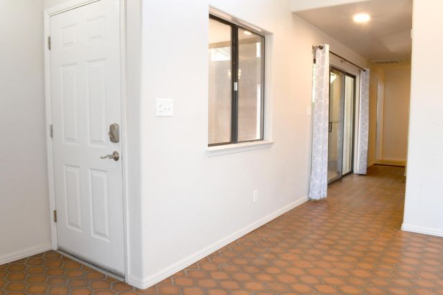 4803 Leon Grande Avenue SE, Rio Rancho, NM 87124
